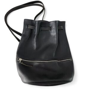 ROOTS Vintage Genuine Leather Black Drawstring Backpack medium